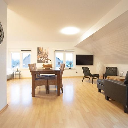 Raj Living - 1 , 3 And 4 Room Apartments - 20 Min Messe Dus & Airport Dus ميربش المظهر الخارجي الصورة