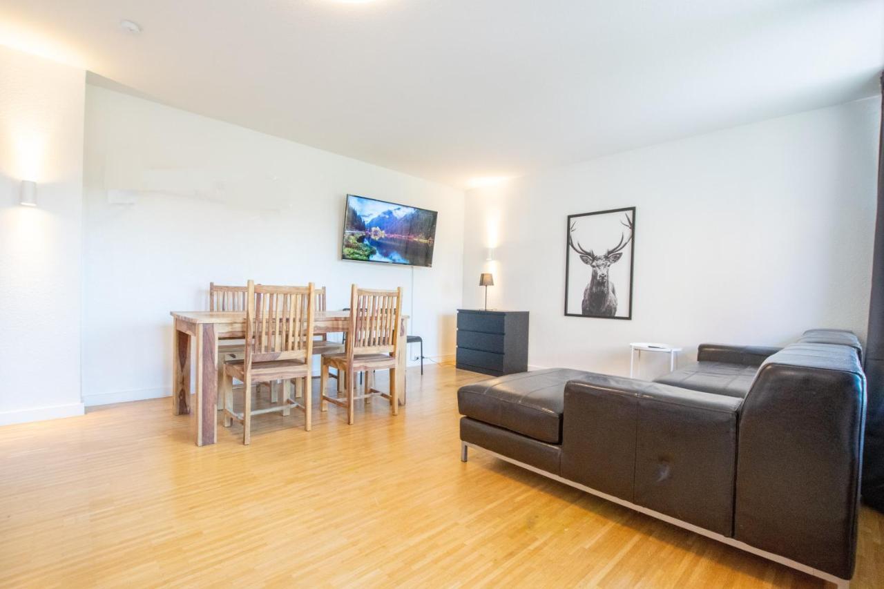Raj Living - 1 , 3 And 4 Room Apartments - 20 Min Messe Dus & Airport Dus ميربش المظهر الخارجي الصورة