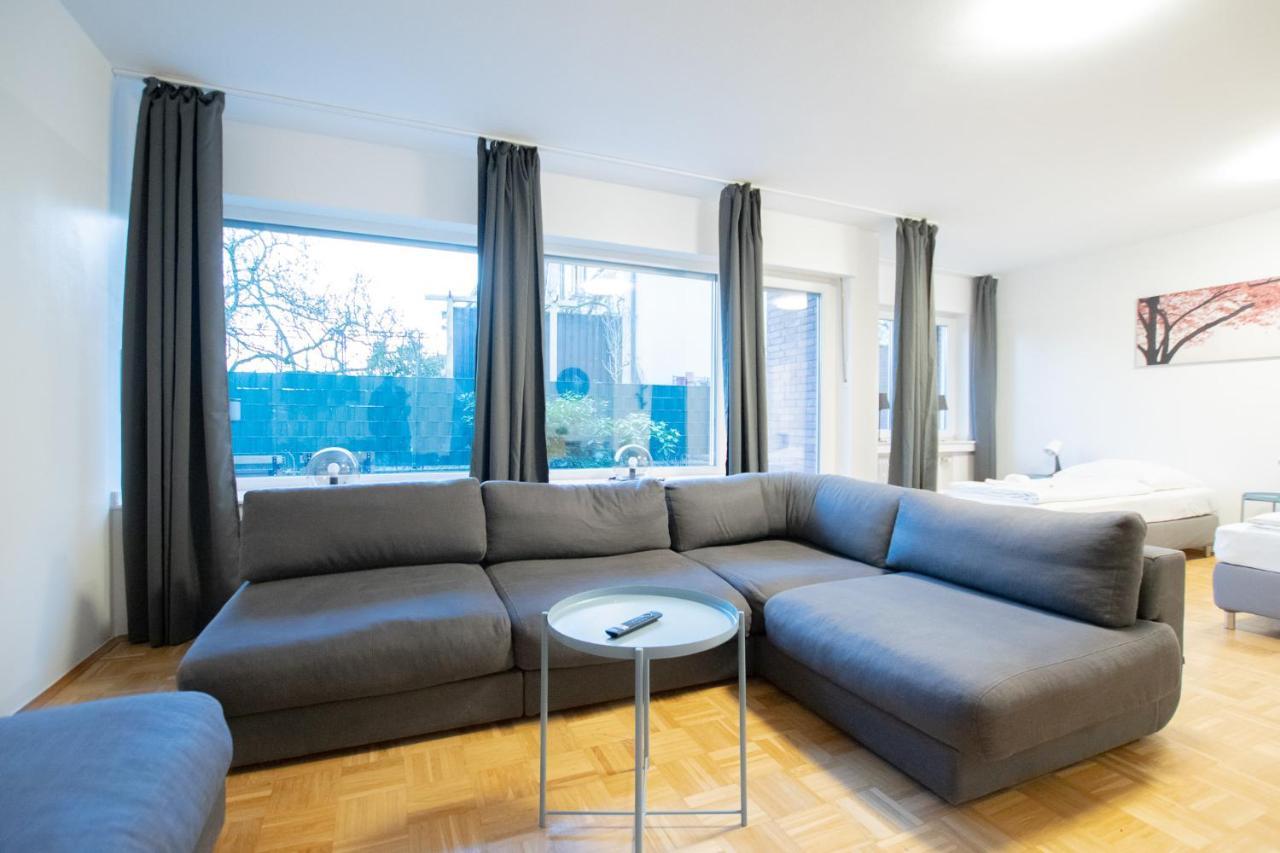 Raj Living - 1 , 3 And 4 Room Apartments - 20 Min Messe Dus & Airport Dus ميربش المظهر الخارجي الصورة