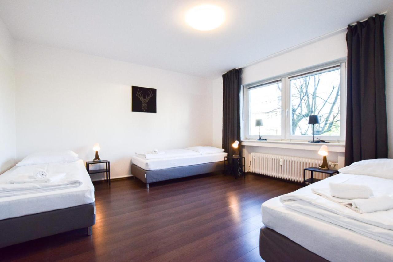 Raj Living - 1 , 3 And 4 Room Apartments - 20 Min Messe Dus & Airport Dus ميربش المظهر الخارجي الصورة