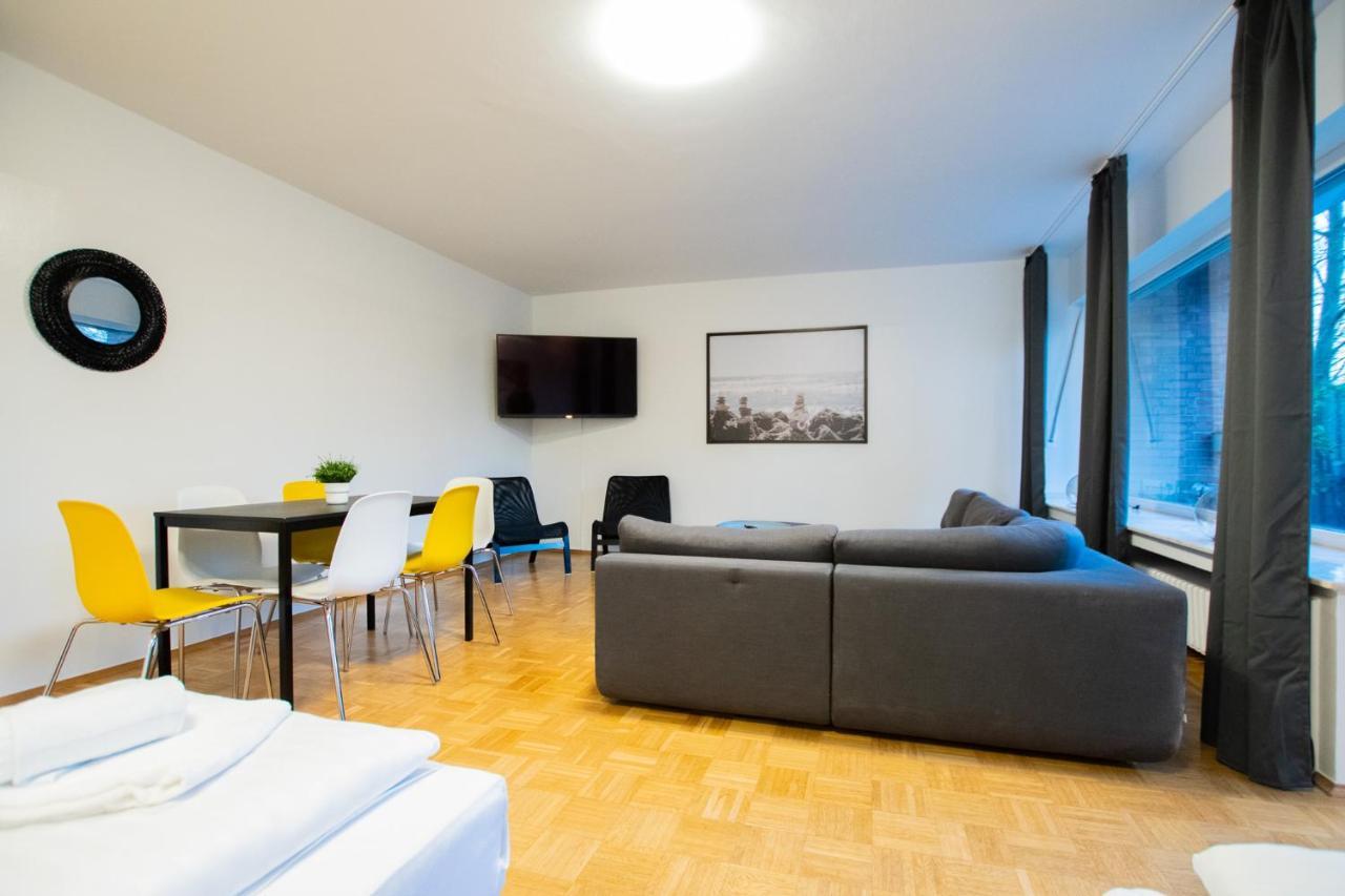 Raj Living - 1 , 3 And 4 Room Apartments - 20 Min Messe Dus & Airport Dus ميربش المظهر الخارجي الصورة