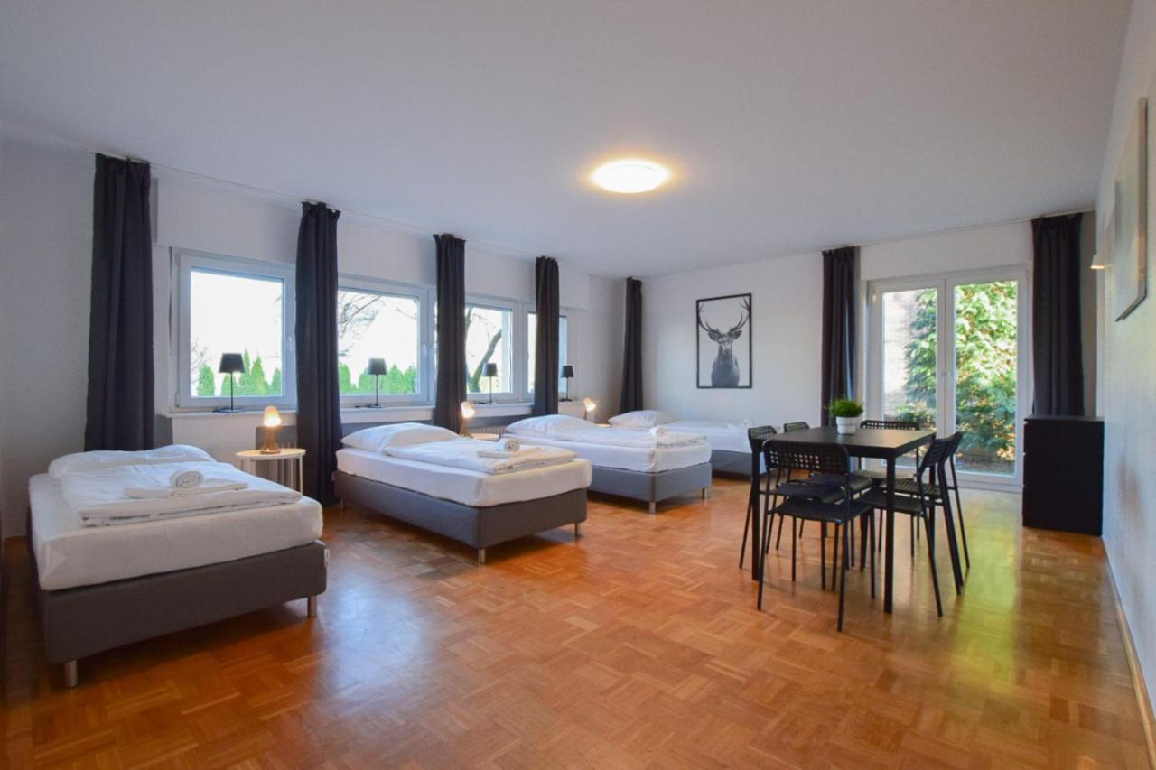 Raj Living - 1 , 3 And 4 Room Apartments - 20 Min Messe Dus & Airport Dus ميربش المظهر الخارجي الصورة