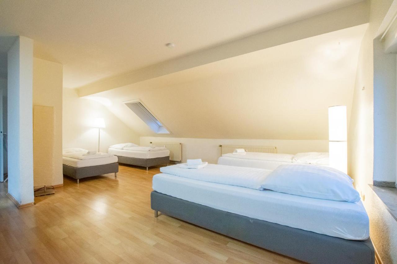 Raj Living - 1 , 3 And 4 Room Apartments - 20 Min Messe Dus & Airport Dus ميربش المظهر الخارجي الصورة