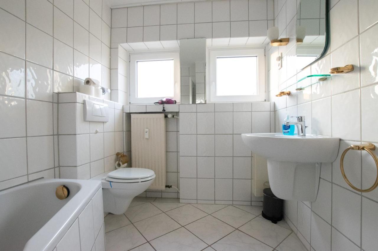 Raj Living - 1 , 3 And 4 Room Apartments - 20 Min Messe Dus & Airport Dus ميربش المظهر الخارجي الصورة