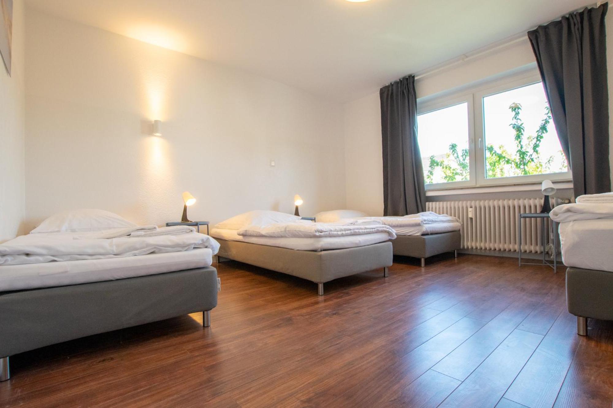 Raj Living - 1 , 3 And 4 Room Apartments - 20 Min Messe Dus & Airport Dus ميربش المظهر الخارجي الصورة