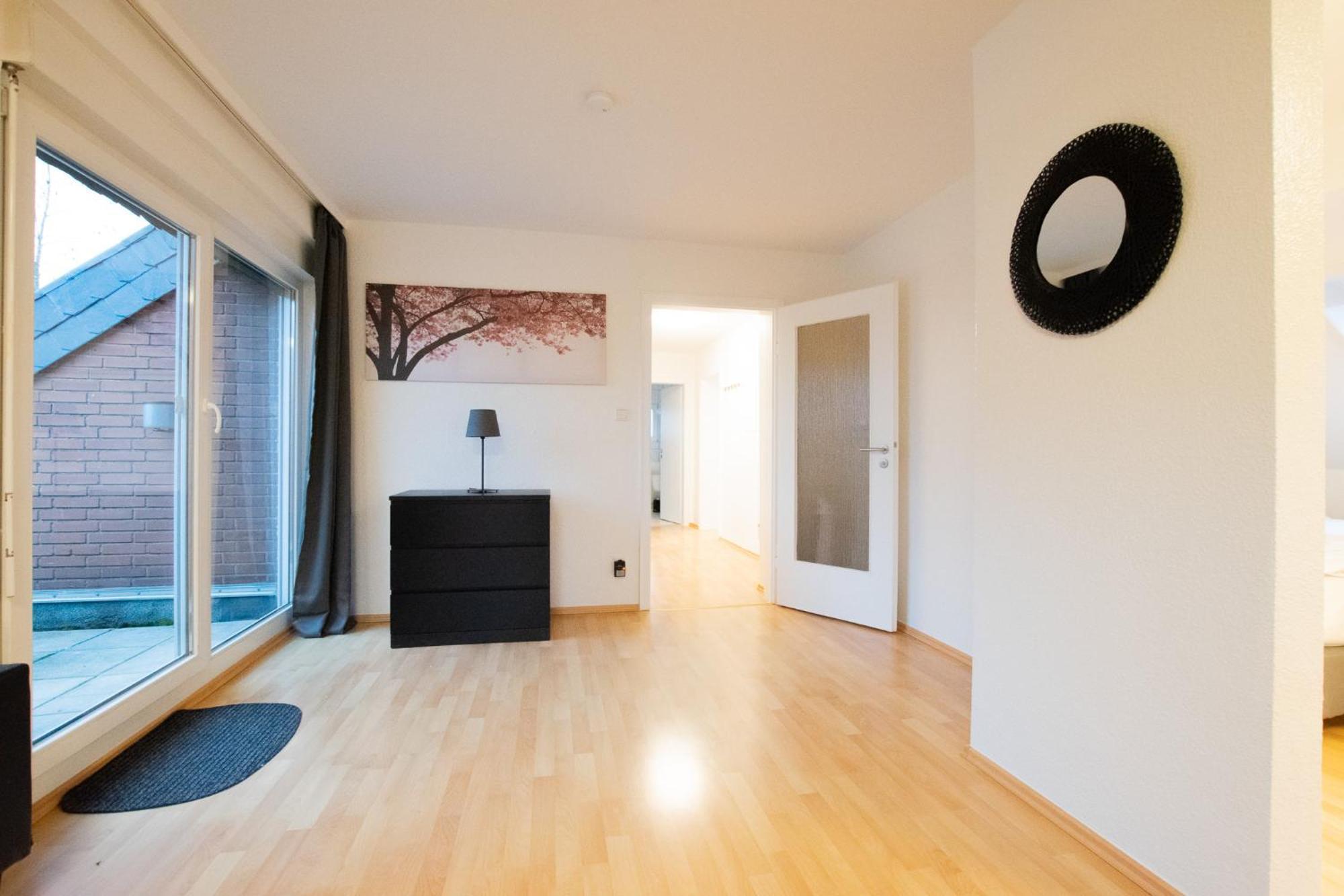 Raj Living - 1 , 3 And 4 Room Apartments - 20 Min Messe Dus & Airport Dus ميربش المظهر الخارجي الصورة