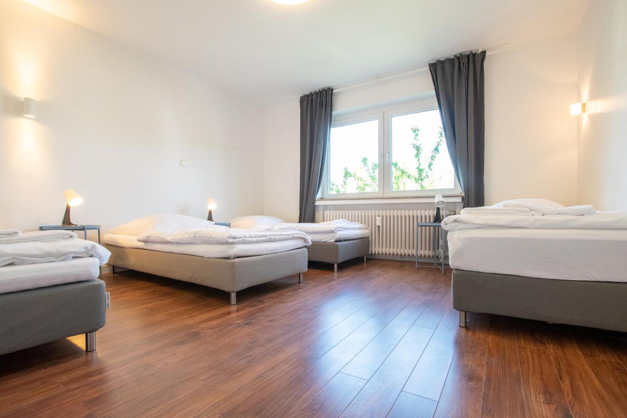 Raj Living - 1 , 3 And 4 Room Apartments - 20 Min Messe Dus & Airport Dus ميربش المظهر الخارجي الصورة