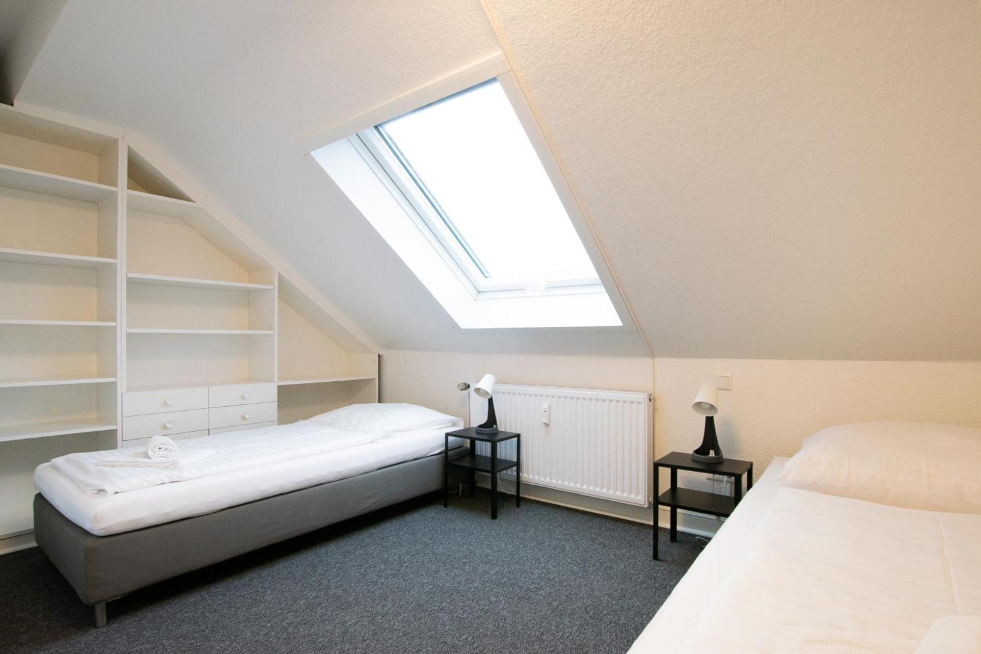 Raj Living - 1 , 3 And 4 Room Apartments - 20 Min Messe Dus & Airport Dus ميربش المظهر الخارجي الصورة